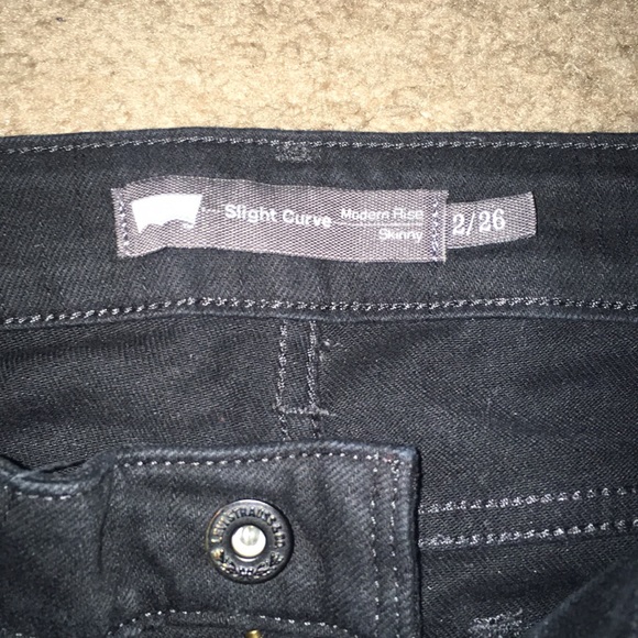 Jeans - Picture 2 of 4